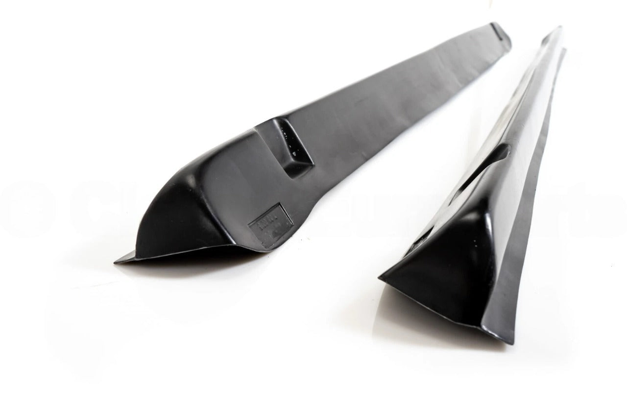 W123 AMG STYLE SIDE SKIRTS SET