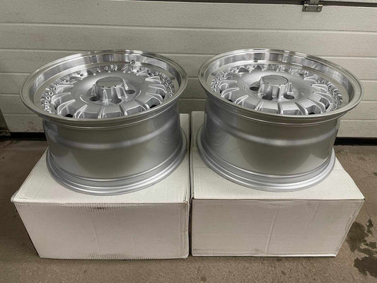 17" BAROCK STYLE – F: 9J ET30 / R: 9J ET30 – 5x112