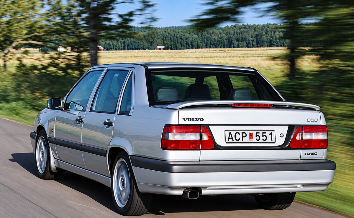 VOLVO 850 REAR SPOILER