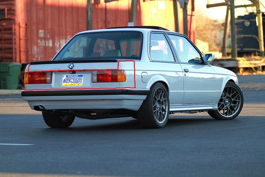 BMW E30 PRE-FL REAR PANEL