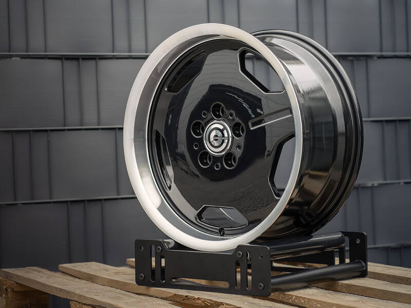 17" CARBONADO RETRO BLACK WHEELS – F: 8.0J ET35 / R: 9J ET35