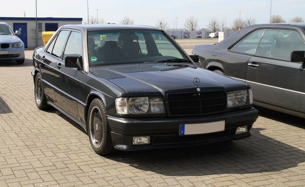 W201 AMG STYLE FRONT BUMPER