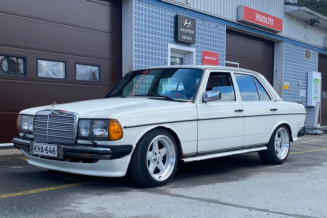 17" PENTA STYLE – F: 8J ET11 / R: 9J ET11 – 5x112