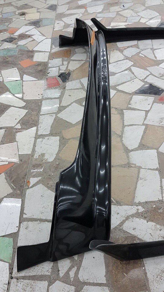 W123 AMG STYLE FRONT BUMPER ADD-ON