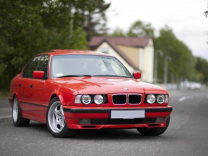 BMW E34 V8 FRONT CORNERS