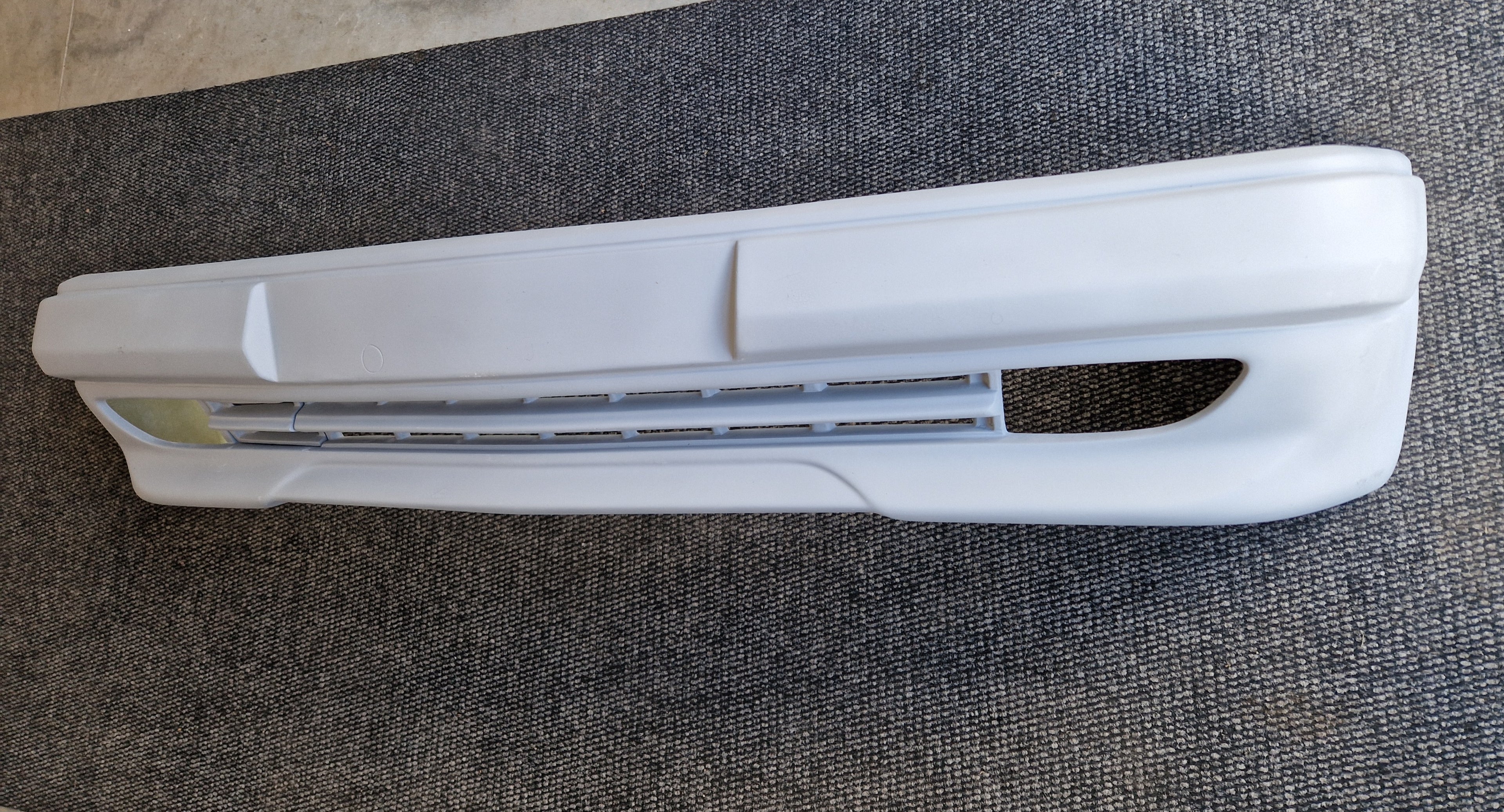 C124 COUPE E36 AMG-STYLE FRONT BUMPER