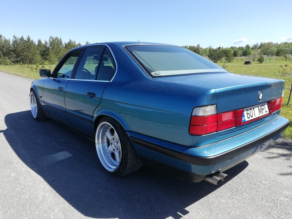 18" AC SCHNITZER TYPE 1 STYLE – F: 9.5J ET20 / R: 11J ET25 – 5x120