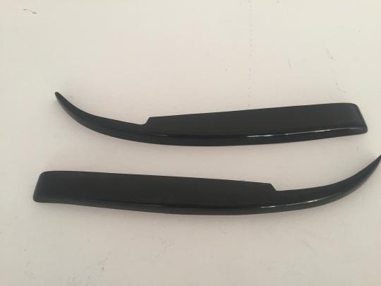 T4 SHORT NOSE EYEBROWS