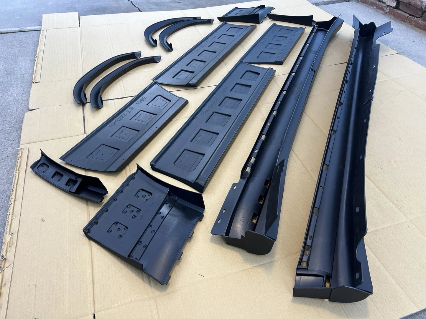 W201 AMG STYLE BODYKIT ABS PLASTIC