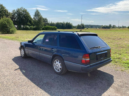 S124 WAGON REAR SPOILER