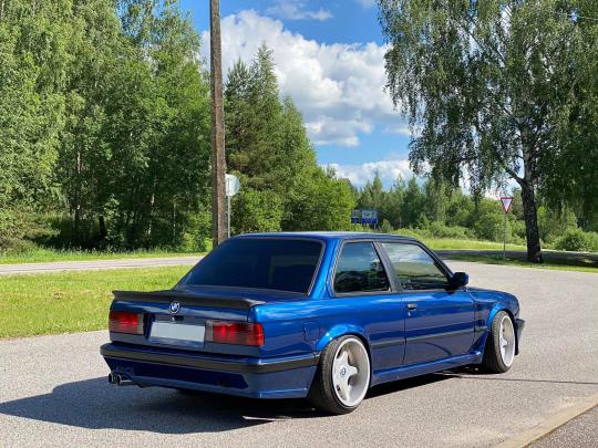 BMW E30 M-Tech I-style rear bumper