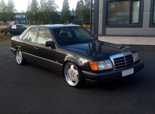 18" AERO II MONOBLOCK STYLE (WITH STICKERS) – F: 8J ET35 / R: 9J ET35 – 5x112