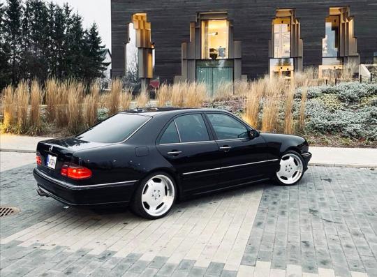 19" AERO II MONOBLOCK STYLE – F: 8.5J ET35 / R: 9.5J ET35 – 5x112