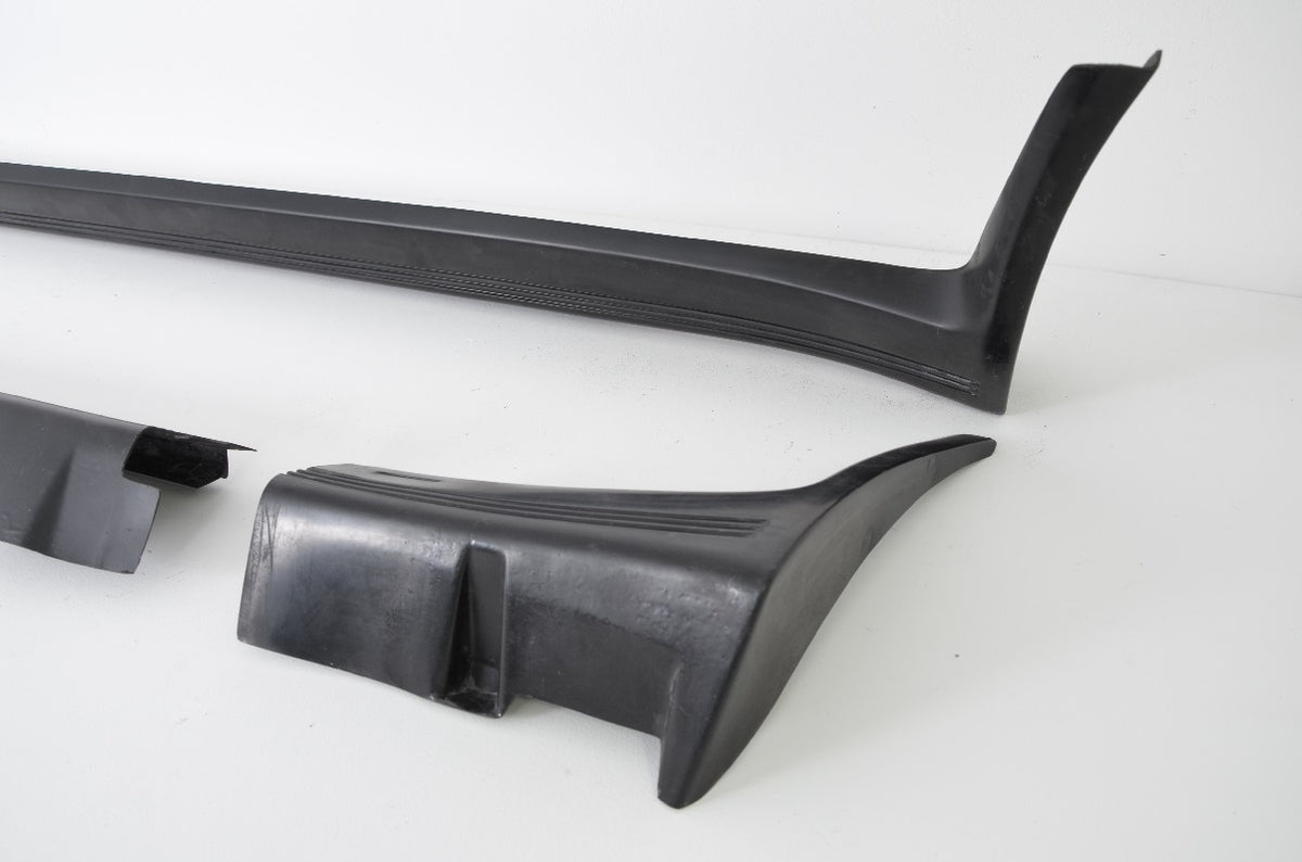 BMW E30 M-TECH I STYLE SIDE SKIRTS SET
