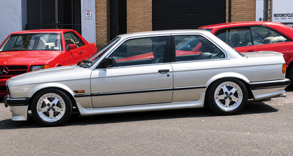 BMW E30 KAMEI STYLE SIDE SKIRTS SET