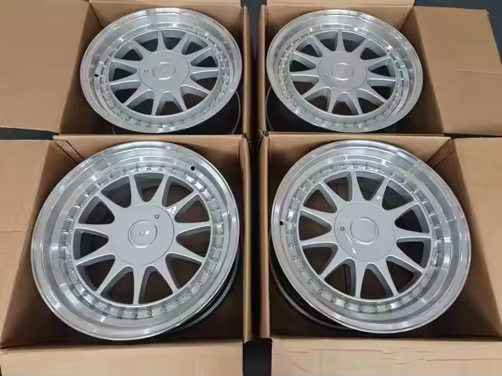 17" HARTGE STYLE – F: 8J ET25 / R: 9J ET30 – 5x100 / 5x120