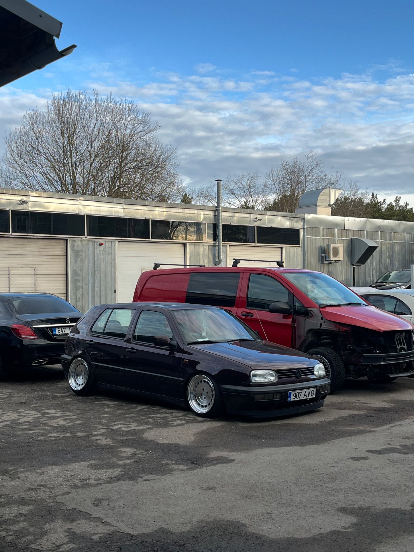 16" ROTIFORM STYLE – F: 8.5J ET20 / R: 9.5J ET25 – 4x100