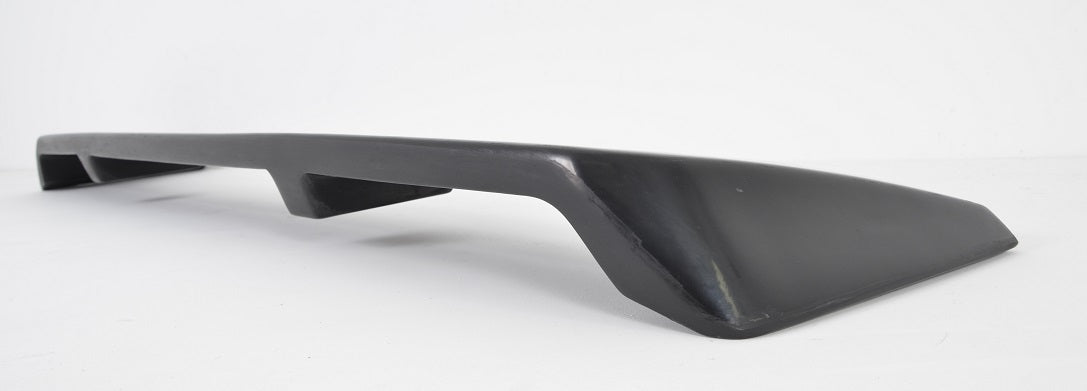 W124 SEDAN HELLA STYLE REAR SPOILER