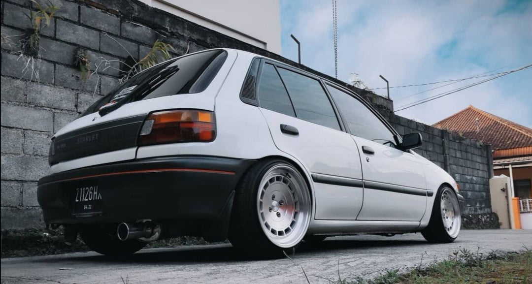 16" ROTIFORM STYLE – F: 8.5J ET20 / R: 9.5J ET25 – 4x100