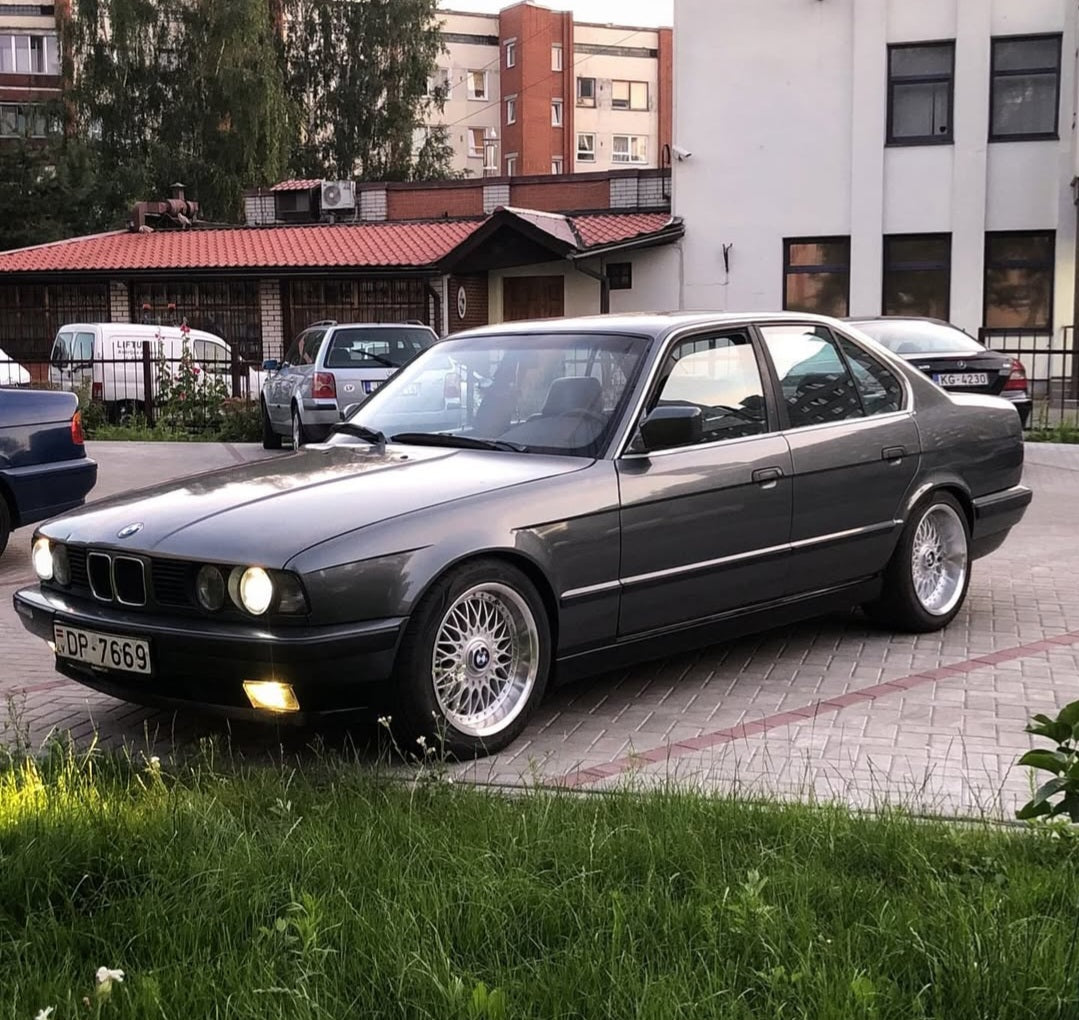 17" BBS RC (STYLE 5) STYLE – F: 8.5J ET30 / R: 10J ET30 – 5x112 / 5x120