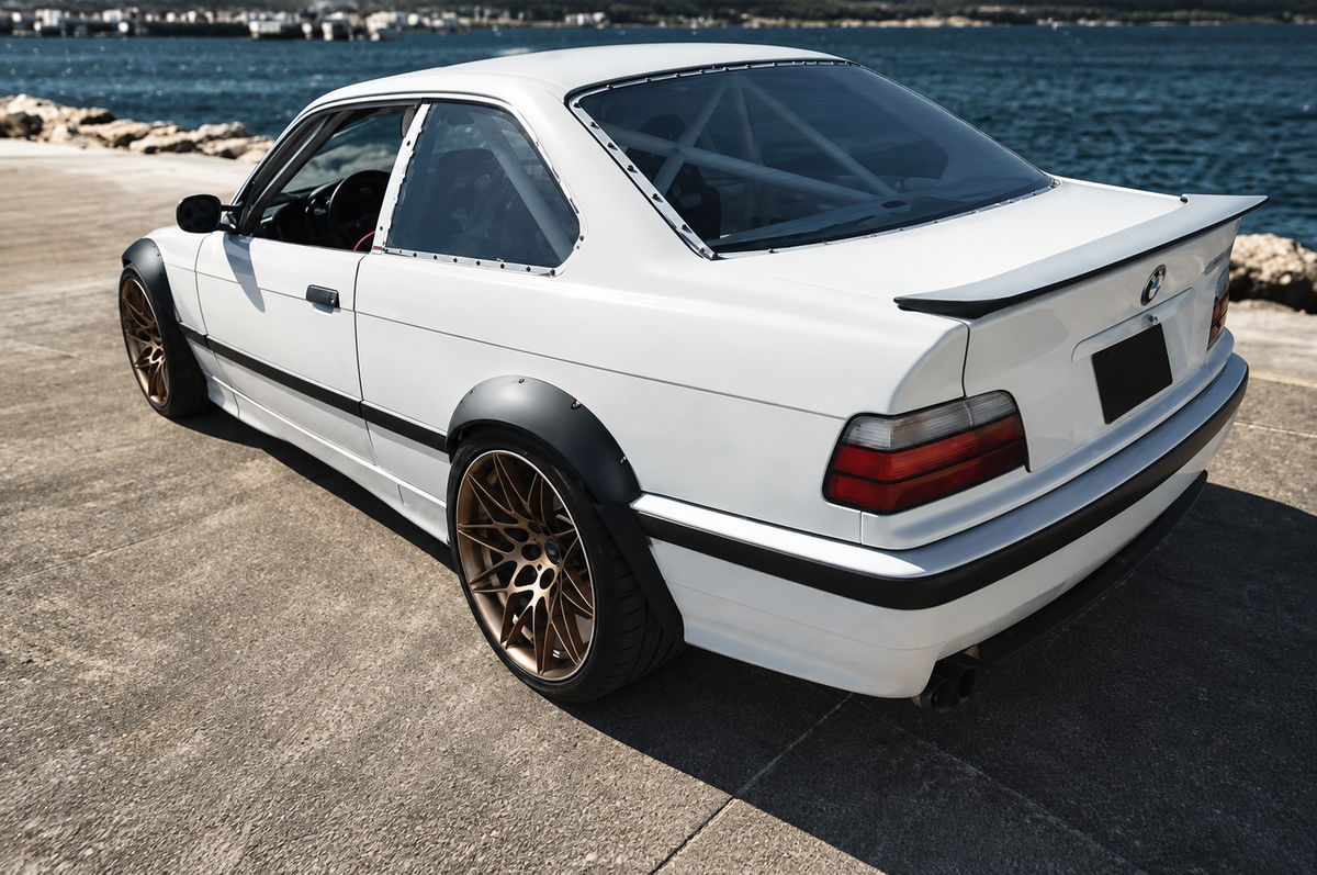 BMW E36 COUPE REAR SPOILER