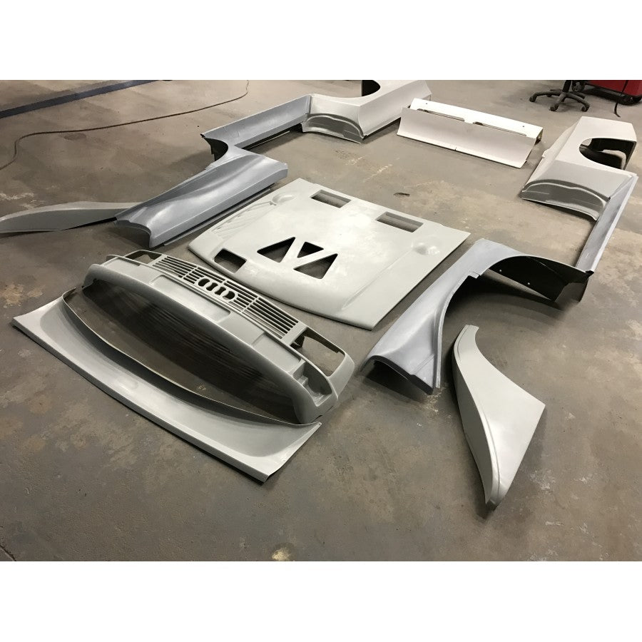 AUDI COUPE B2 S1 BODYKIT