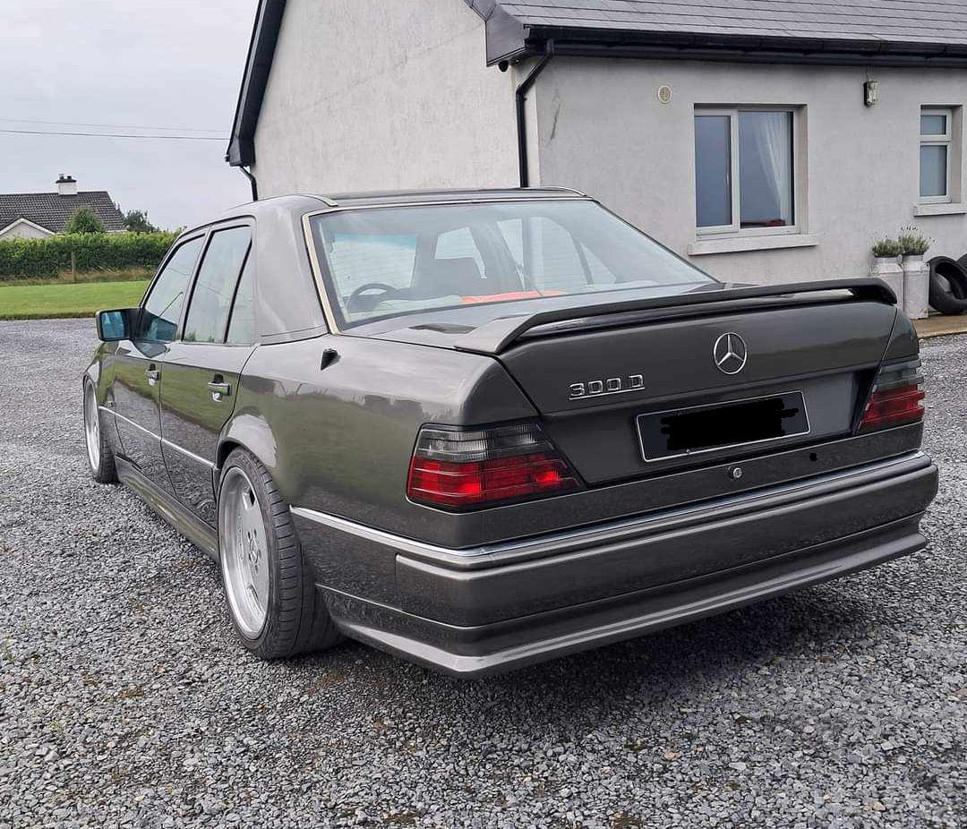 W124 SEDAN KAMEI STYLE REAR ADD-ON