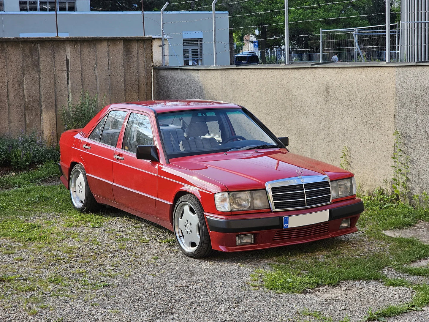 W201 AMG STYLE FRONT BUMPER