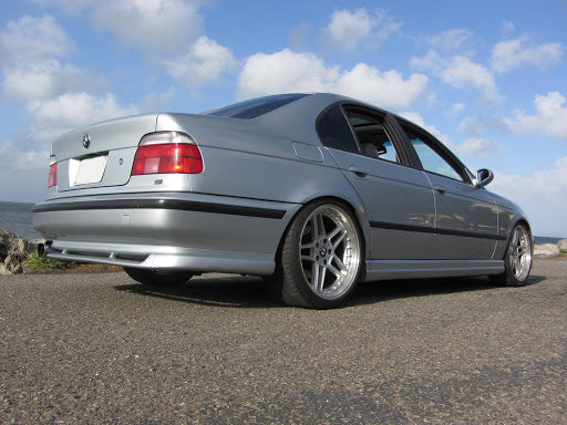 BMW E39 SCHNIZER STYLE SIDE SKIRTS SET