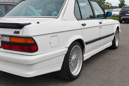 BMW E28 M535 STYLE SIDE SKIRTS SET