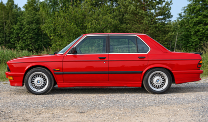 BMW E28 M535 STYLE SIDE SKIRTS SET