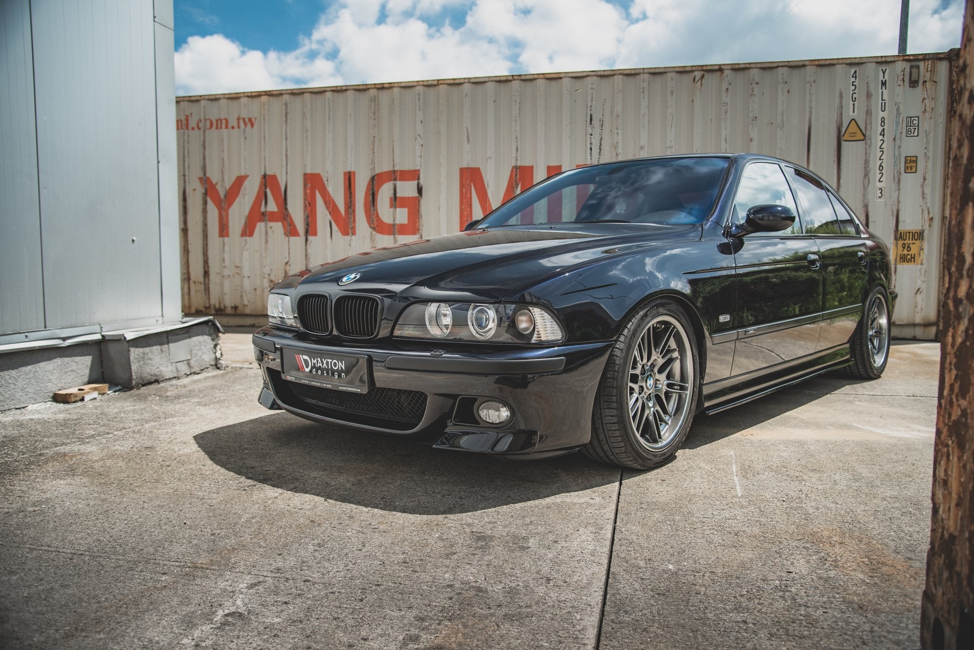 BMW E39 M-SPORT FRONT FLAPS ABS