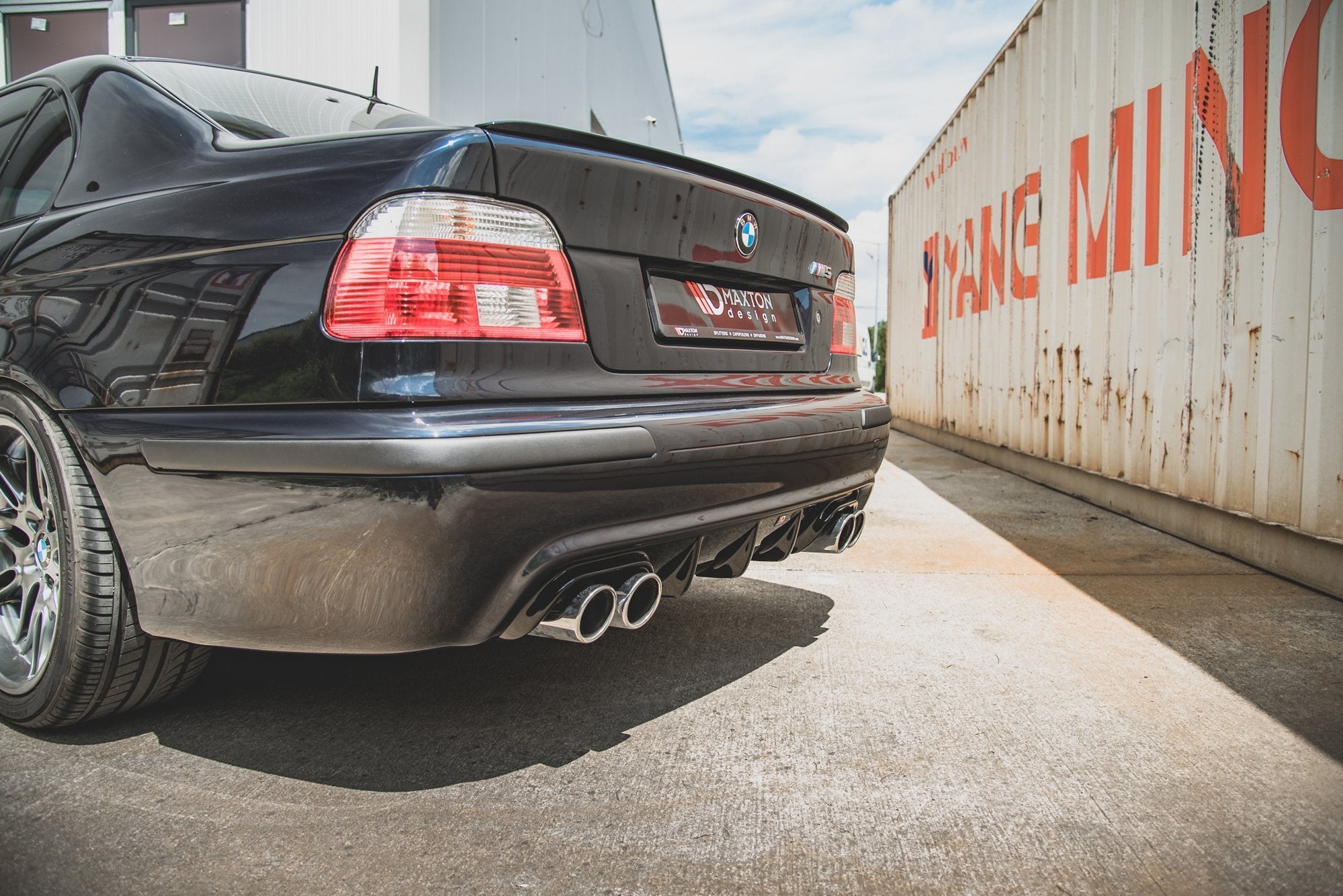 BMW E39 M-SPORT/M5 DIFFUSER ABS