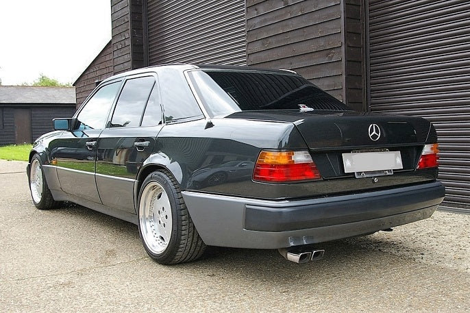 W124 E500 WIDE BODYKIT