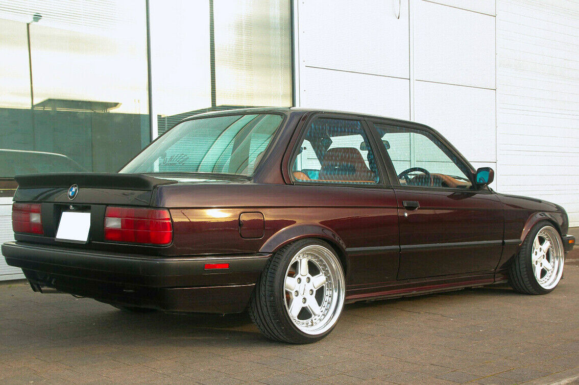 BMW E30 M-TECH I STYLE REAR SPOILER ABS