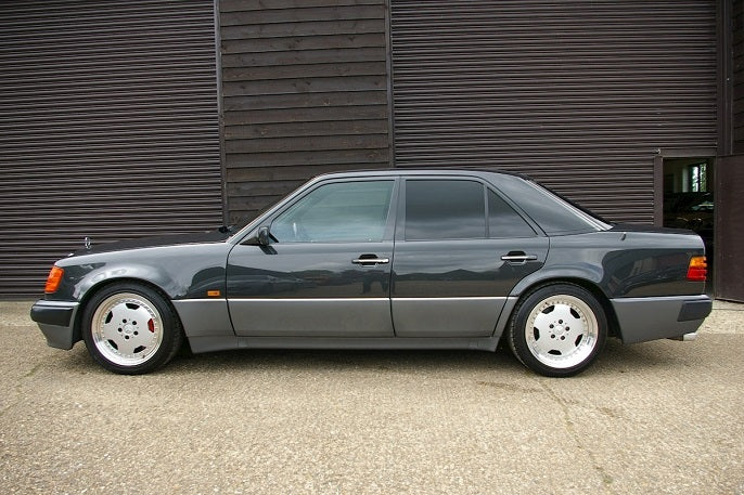 W124 E500 WIDE BODYKIT