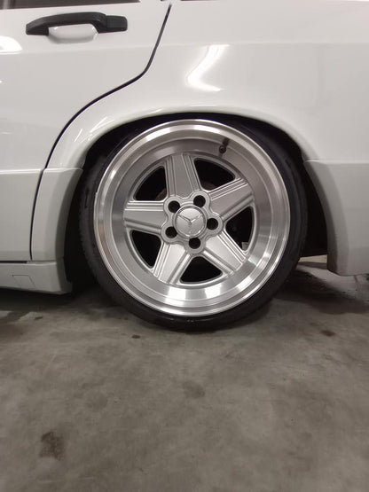 16" PENTA STYLE – F: 8J ET11 / R: 9J ET11 – 5x112